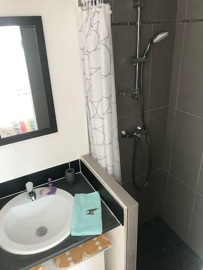 Appartement Moderne Tout Equipe Лорьян 0*,  Франция